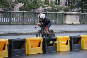 Anna Henderson (United Kingdom) on her way back (177x)