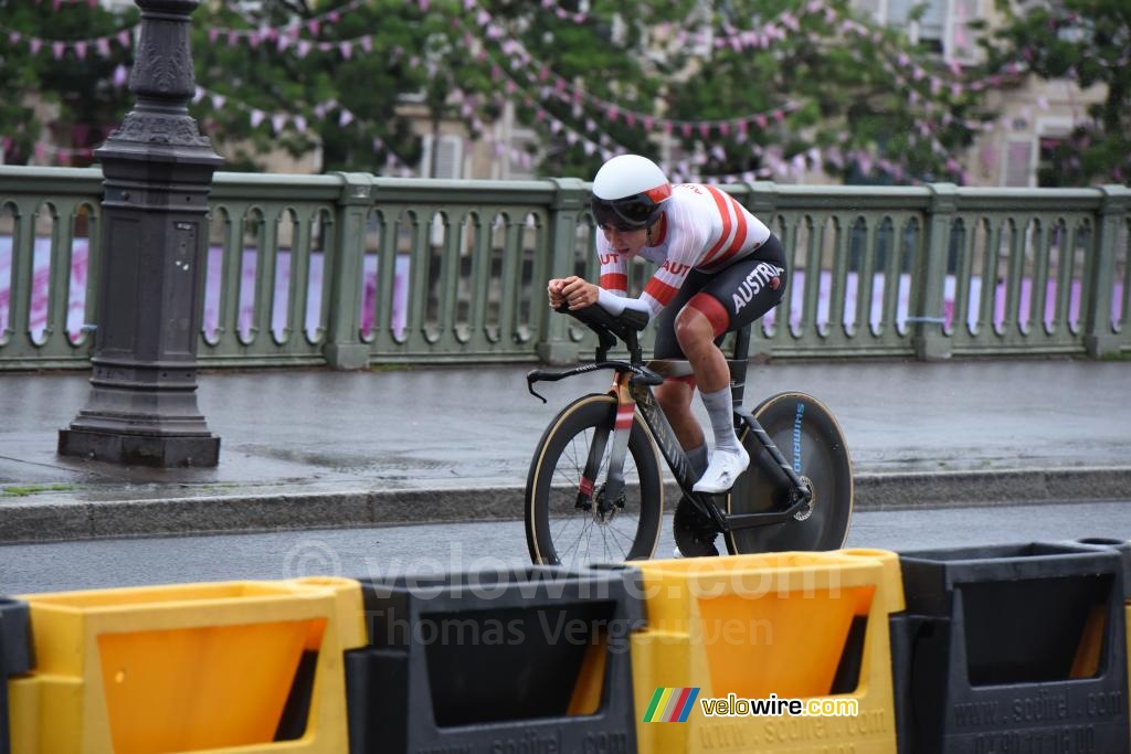 Christina Schweinberger (Austria) on her way back