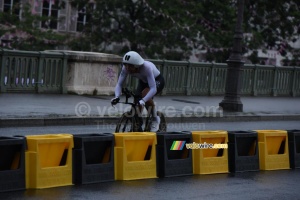 Amir Ansari (Olympic Team of Refugees), on his way back (213x)