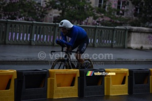 Alberto Bettiol (Italy), on his way back (57x)