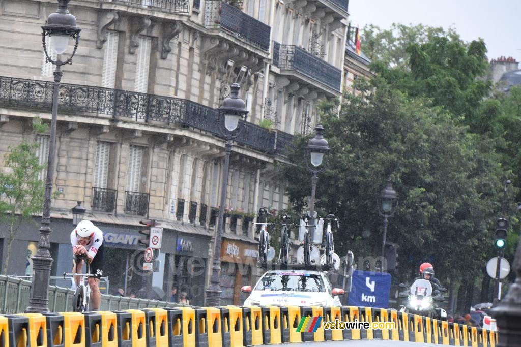 Stefan Küng (Switzerland), on his way back