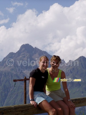 Ellen & Meggie à l'Alpe d'Huez (470x)