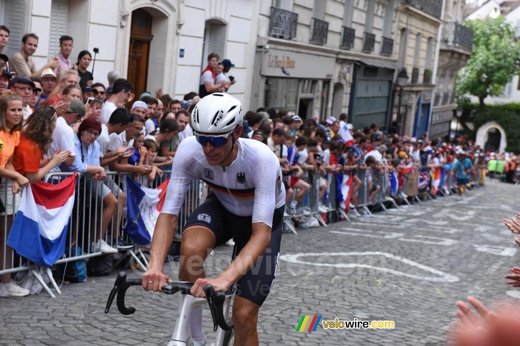 Nils Politt (Germany) in the second climb of the Butte Montmartre