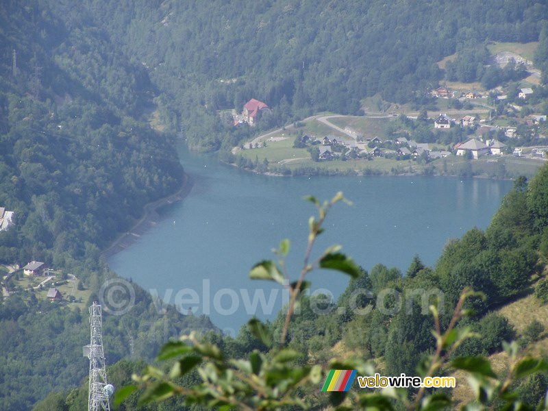 Het meer van Allemont gezien vanaf Alpe d'Huez