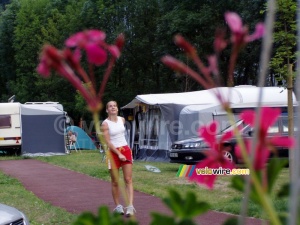 Ellen joue au badminton (410x)