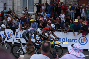 Mathieu van der Poel (Alpecin-Deceuninck) launches his attack leading to his stage victory in the 2nd stage in Boulogne-sur-Mer (419x)