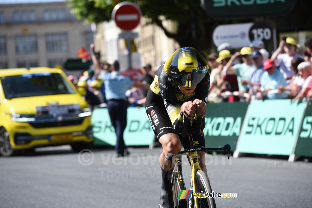 Tiesj Benoot (Team Visma | Lease a Bike) tijdens de tijdrit Caen > Caen