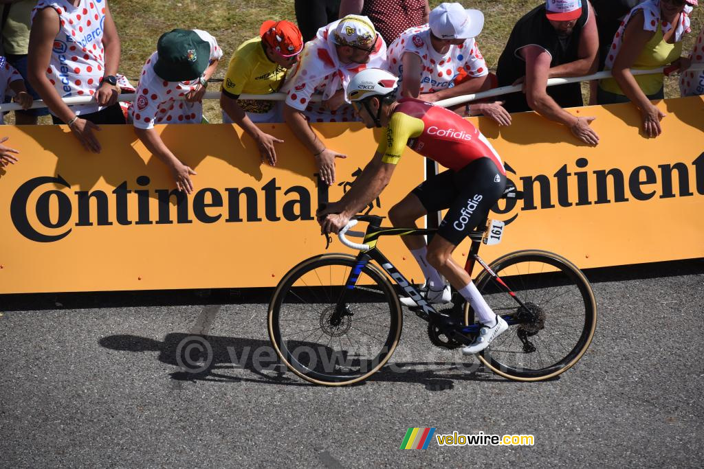 Emmanuel Buchmann (Cofidis) komt in Peyragudes aan
