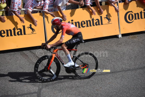 Carlos Rodriguez (INEOS Grenadiers) arrives in Peyragudes (175x)