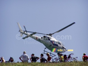 L'hélicoptère de la télé (721x)