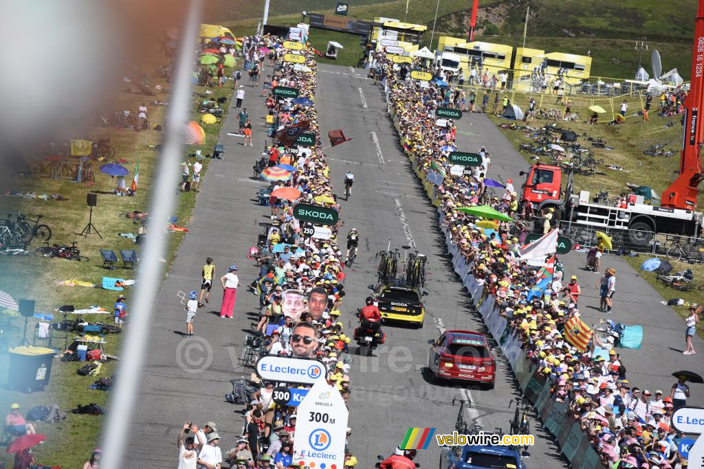 Jonas Vingegaard (Team Visma | Lease a Bike) komt dichterbij Remco Evenepoel (Soudal Quick-Step) in Peyragudes