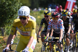 Jonas Vingegaard (Visma | Lease a Bike) dans la roue de Tadej Pogačar (UAE Team Emirates XRG) (9e étape) (72x)