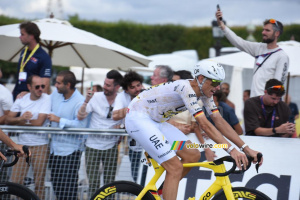 Nils Politt (stage 21) (25x)