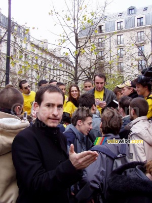 Alex and Jean Dujardin (the actor) (634x)