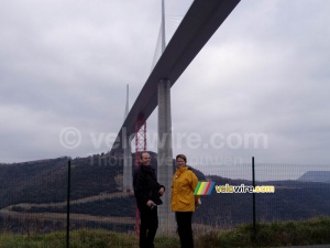 Mes parents au Viaduc de Millau (517x)