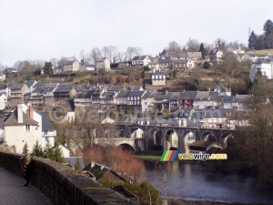 The village of Uzerche (431x)