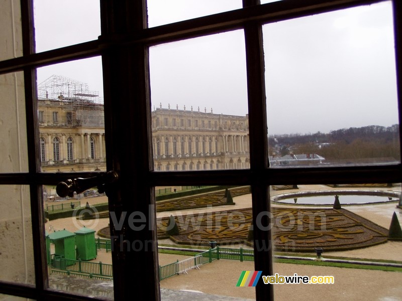 Uitzicht op de tuin van het kasteel van Versailles