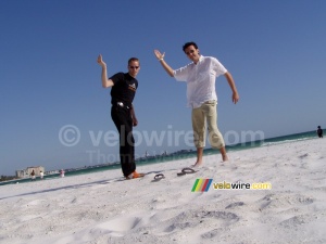 Thomas & Romain on the beach of Sarasota (353x)