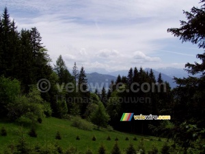 Vue depuis les montagnes près de Bons-en-Chablais (198x)