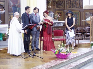 The bride and groom and the witnesses (319x)