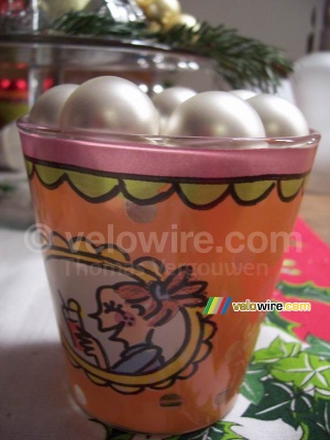 Glass with balls (333x)