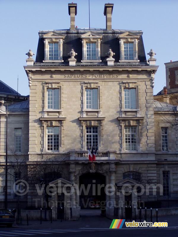 Une jolie caserne de pompiers