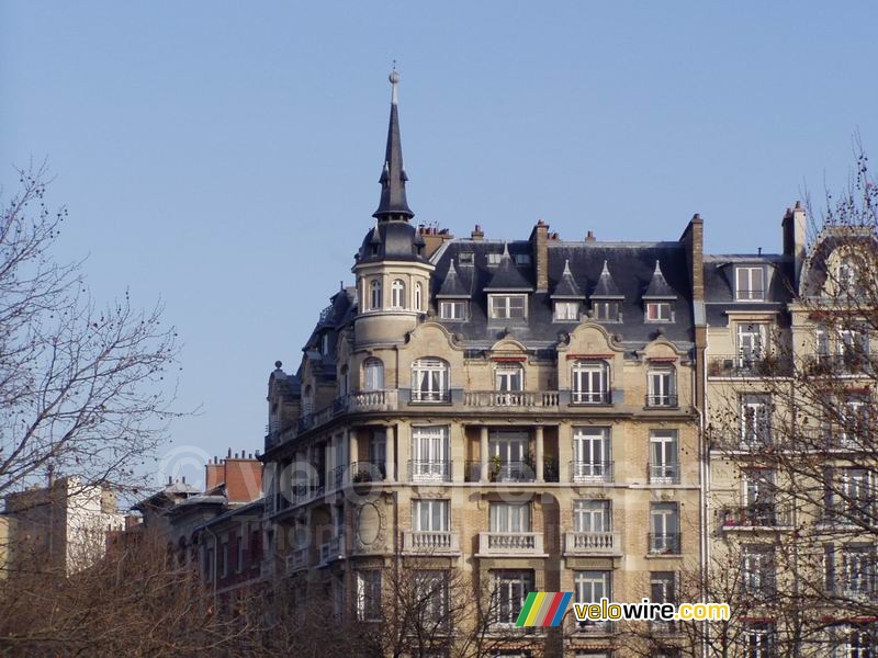 A building on the Place de la Nation