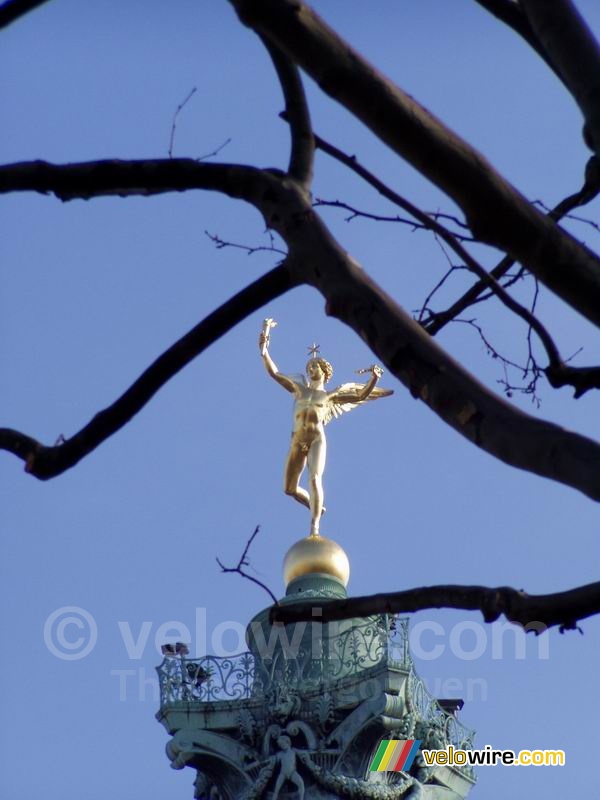 Le Génie de la Liberté sur la Colonne de Juillet à Place de la Bastille (2)