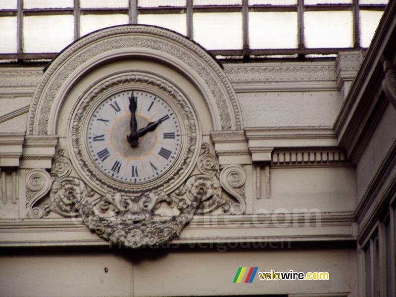 The clock of the Passage Verdeau