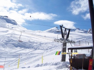 Avec le soleil et une telle vue en bas de la piste, les vacances sont réussies !! (174x)