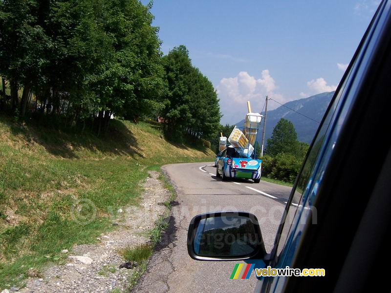 En we zijn weer bijgevuld en weer vertrokken - [1 dag in de reclamecaravaan van La Vache Qui Rit]