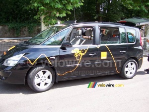 Notre voiture Orange prête pour le départ (1) (693x)