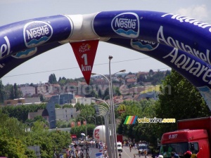 La flamme rouge du dernier kilomètre (909x)