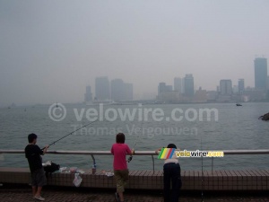 Des jeunes pêcheurs (497x)