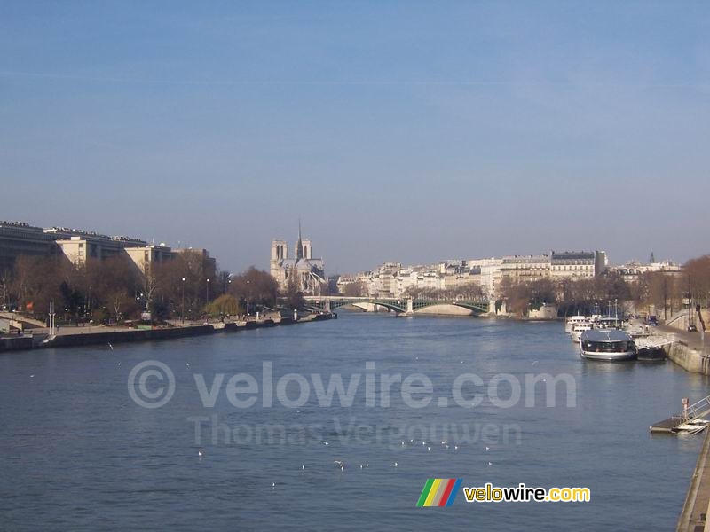 Uitzicht over de Seine op de Notre Dame