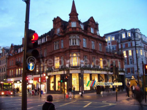 Un immeuble typique sur Oxford Street (401x)