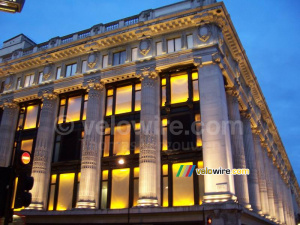 Selfridges sur Oxford Street (693x)