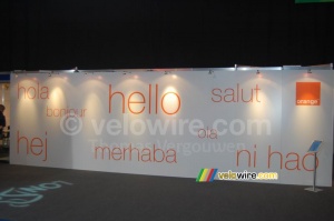 Le stand d'Orange pour le Grand Départ (684x)