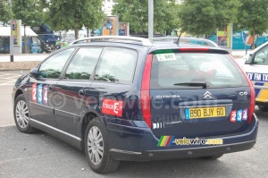 Une voiture de France Télévisions (611x)