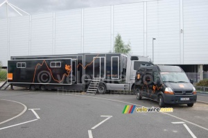 Le camion technique d'Orange (683x)