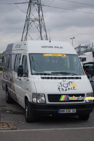 La voiture balai (1037x)