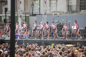 The Predictor Lotto cycling team (943x)