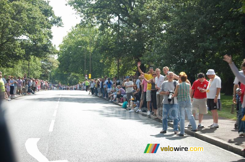 Veel publiek op de wegen tussen Londen en Canterbury