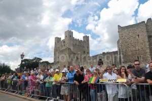 A castle and many spectators! (651x)