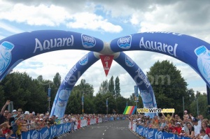 1 kilomètres jusqu'à l'arrivée à Canterbury (2) (735x)