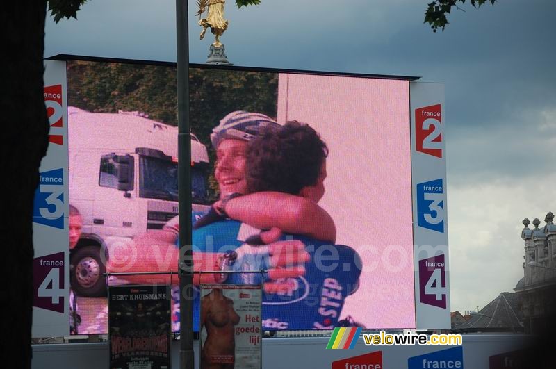 Tom Boonen congratulates Gert Steegmans after the finish in Ghent