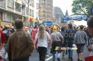 Quand la route est de nouveau ouverte, il y a un nouveau sprint massif ;-) (692x)