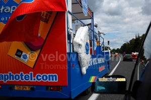 Etap Hotel dans la caravane publicitaire (849x)