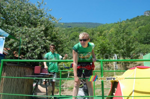 Pauline of Panach's advertising caravan (628x)