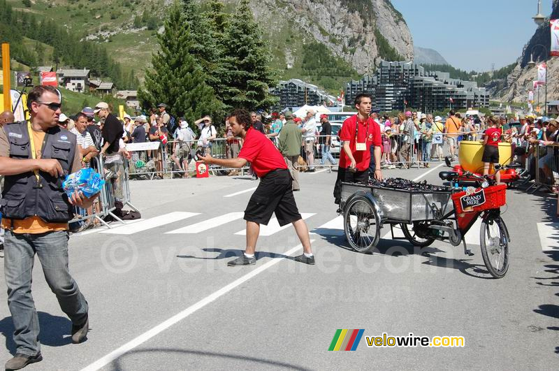 De koffie van Café Grand Mère vliegt hier door de lucht!